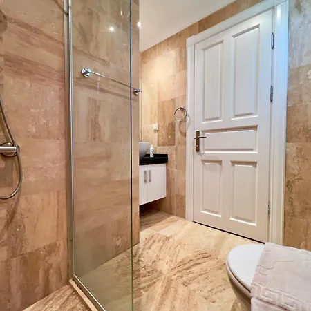 A Luxurious Sea View Within Walking Distance To Town In Kalkan Kalamar ヴィラ