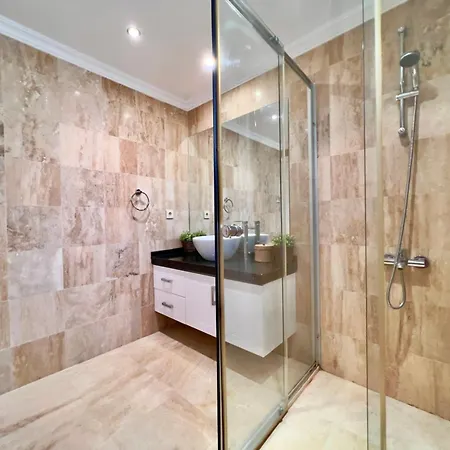 A Luxurious Sea View Within Walking Distance To Town In Kalkan Kalamar ヴィラ